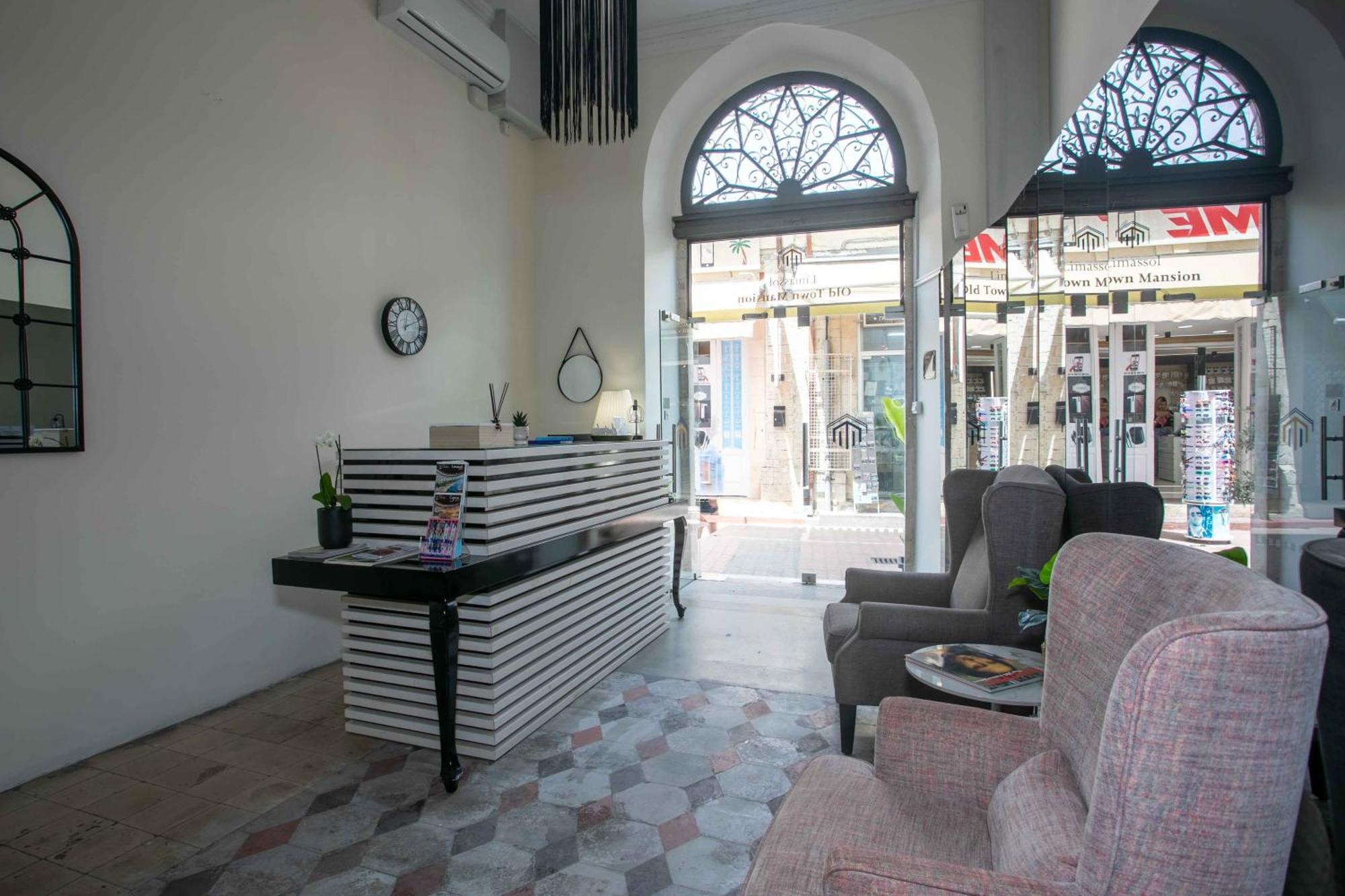 Limassol Old Town Mansion Hotel Exterior photo